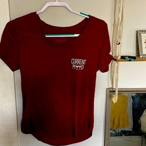 Woman size small T-shirt excellent condition Maroon in color
